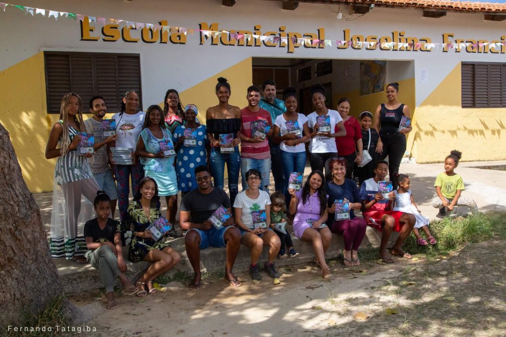 Conhecimento tradicional sobre plantas medicinais resiste na juventude kalunga